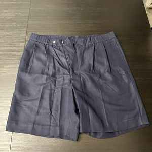 Like new Jack Nicklaus Golf Shorts, navy color size 36